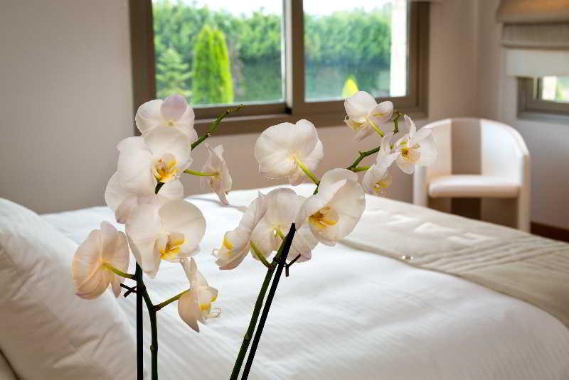 Calma Hotel&Spa Kasztoriá Kültér fotó