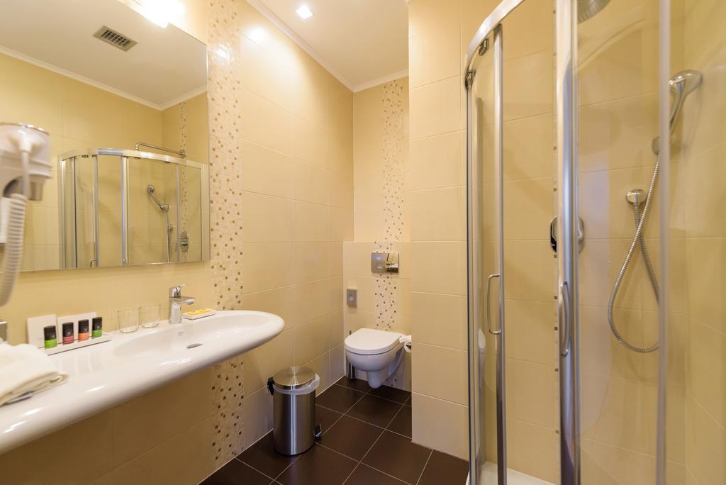 Calma Hotel&Spa Kasztoriá Kültér fotó