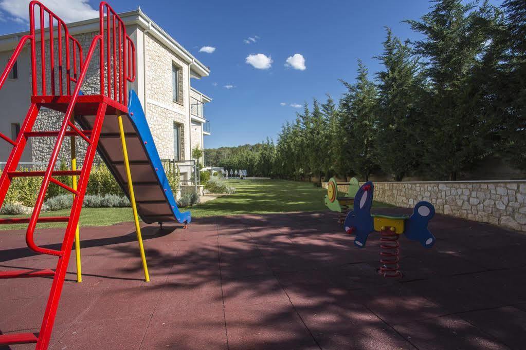 Calma Hotel&Spa Kasztoriá Kültér fotó